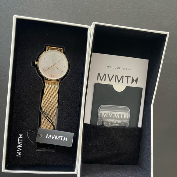 Brand new MVMT watch - Picture 2 of 3